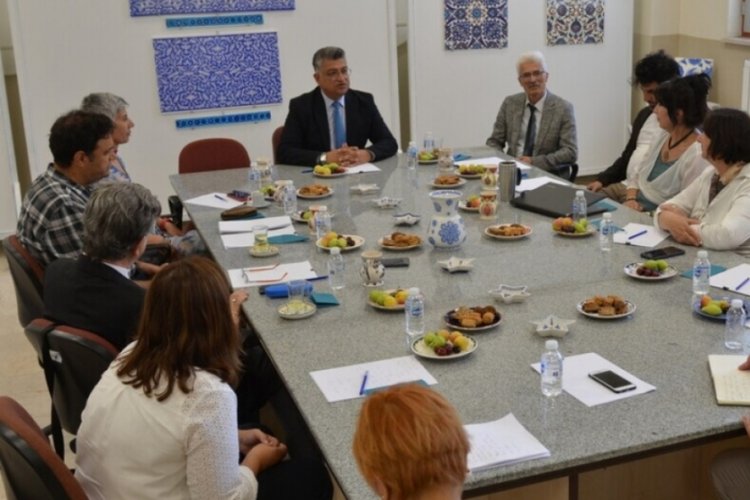 K&uuml;tahya'da Osmanlı d&ouml;nemine ait &ccedil;iniler sergileniyor