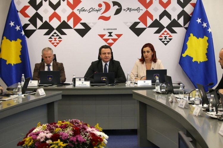 Kosova, devlet kurumlarında TikTok'u yasakladı