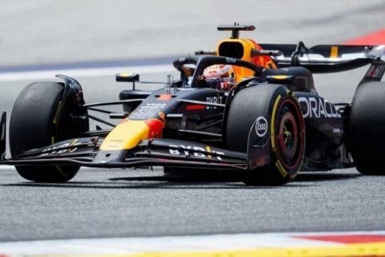 F1 Avusturya GP'sinin sprint turunda Verstappen kazandı
