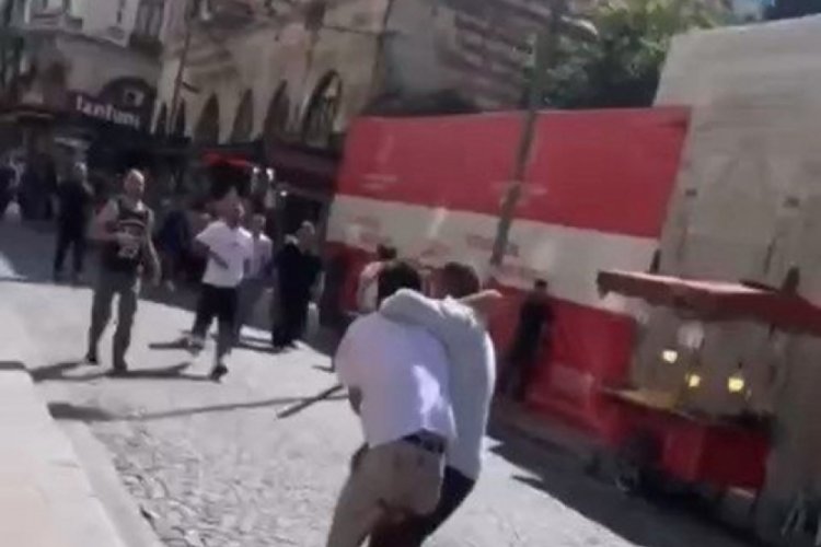 Mısır &Ccedil;arşısı'nda silahlı kavga