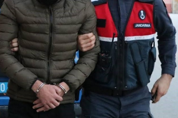 Kars'ta jandarma kırmızı b&uuml;ltenle aranan şahsı yakaladı