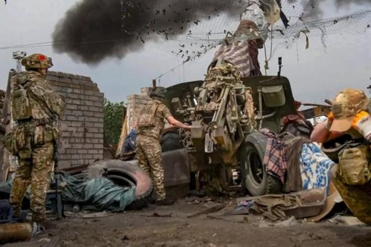 Rusya, Ukrayna'nın doğusuna saldırdı: En az 11 ölü