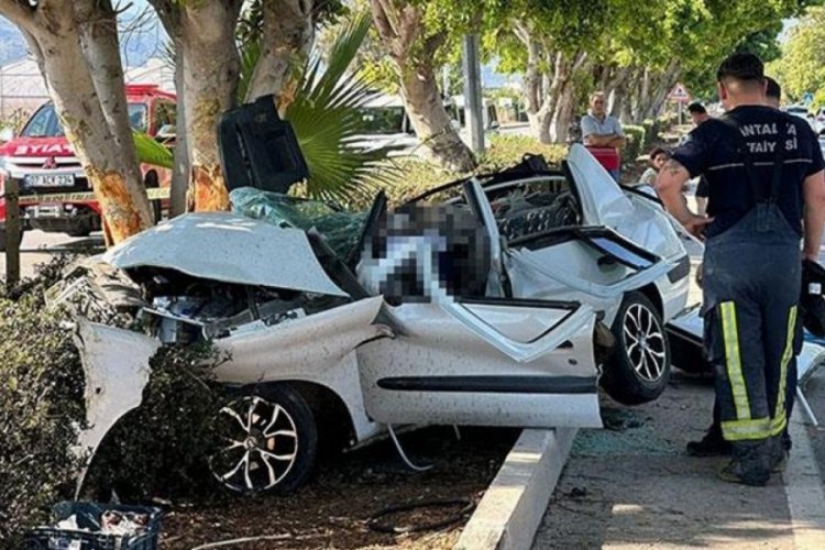 Antalya feci kaza! Baba, eşi ve kızı öldü, oğlu yaralandı
