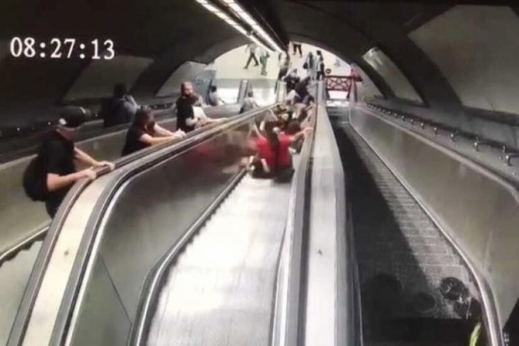 İzmir metrosundaki kaza anı kamerada!