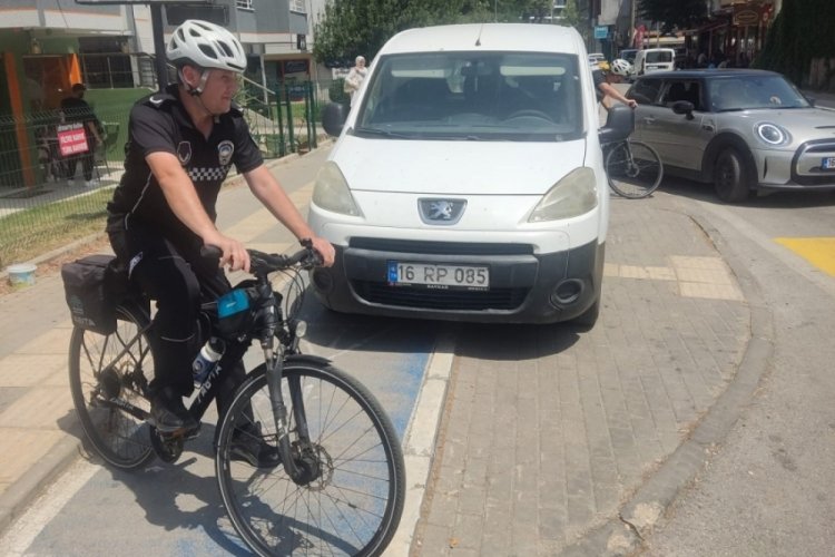 Bursa Nilüfer'de zabıta ekipleri bisikletleriyle denetime çıktı! Takdir topladı