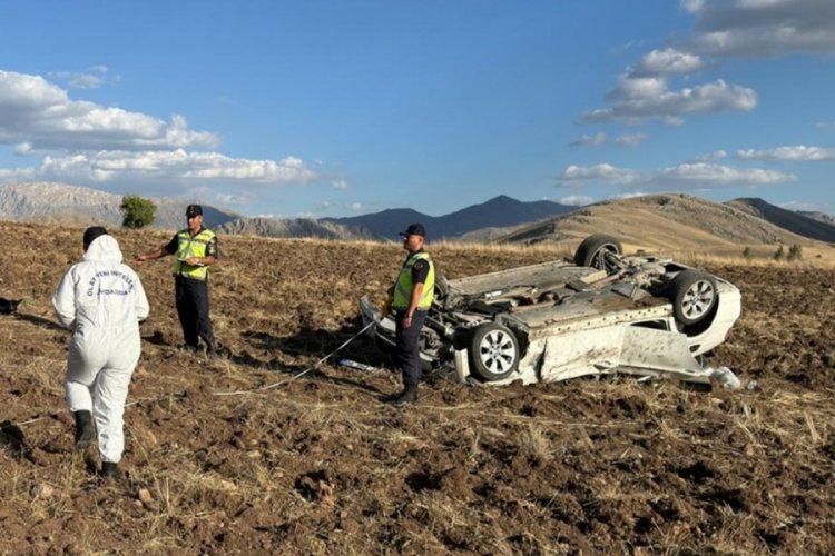 Kahramanmaraş'ta tarlaya devrilen otomobildeki 1 kişi öldü, 4 kişi yaralandı