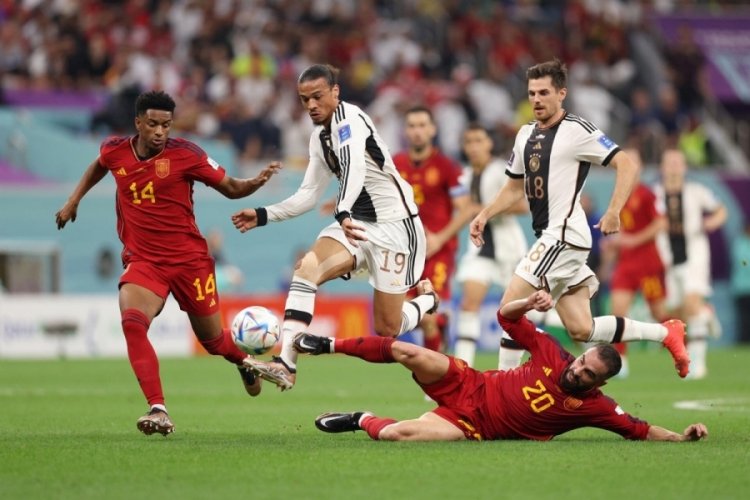 İspanya - Almanya maçının hakemi belli oldu!