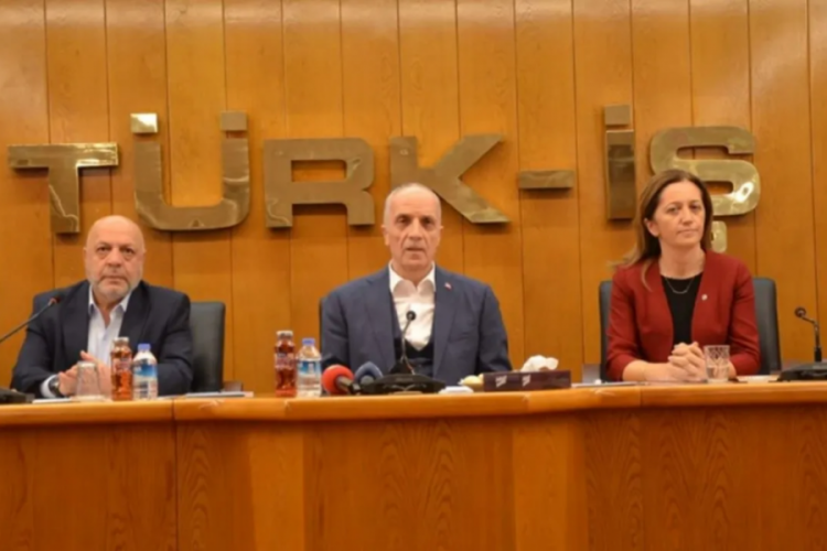 TÜRK-İŞ, HAK-İŞ ve DİSK'den ortak bildiri kararı
