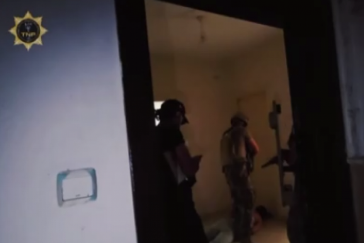 Tokat'ta  uyuşturucu operasyonu! 16 şüphelinin ev ve iş yerlerine baskın yapıldı