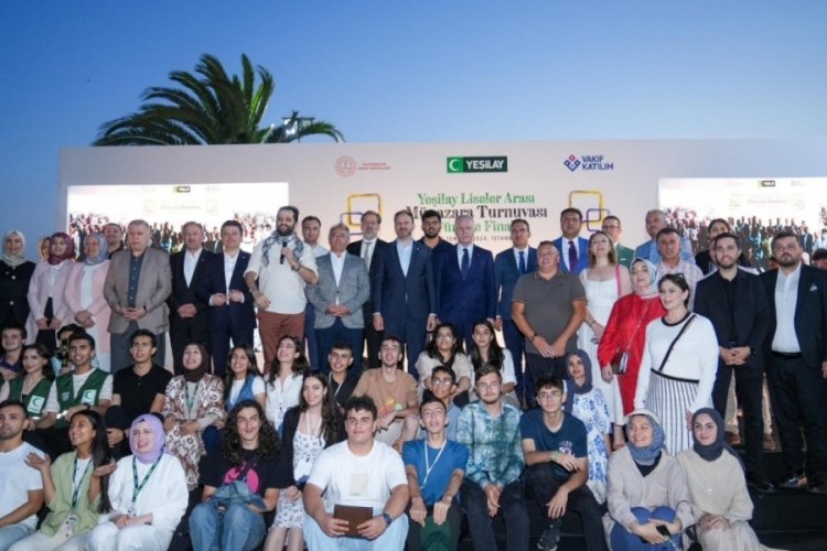 Yeşilay Liseler Arası Münazara Turnuvası'nda Bursa'ya büyük başarı