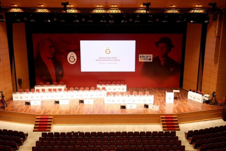 Galatasaray'ın kul&uuml;p taşınmazlarıyla ilgili olağan&uuml;st&uuml; genel kurulu başladı