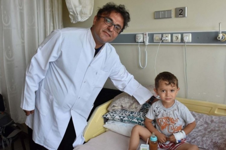 Milyonda bir g&ouml;r&uuml;l&uuml;yor... Minik Salih Furkan sağlığına kavuştu