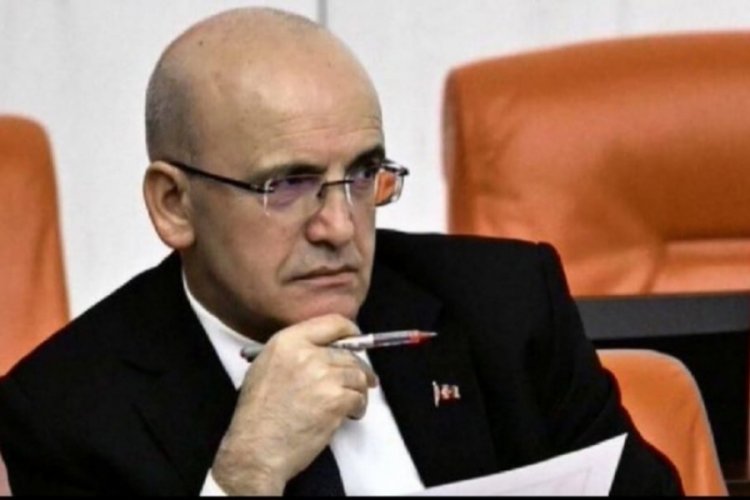 Mehmet Şimşek imzaladı, resmen y&uuml;r&uuml;rl&uuml;ğe girdi: İşte yeni zam ve &uuml;cretler