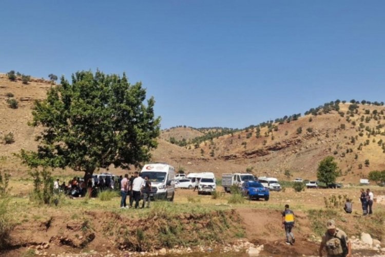 Serinlemek i&ccedil;in dereye giren &ccedil;ocuk boğuldu!