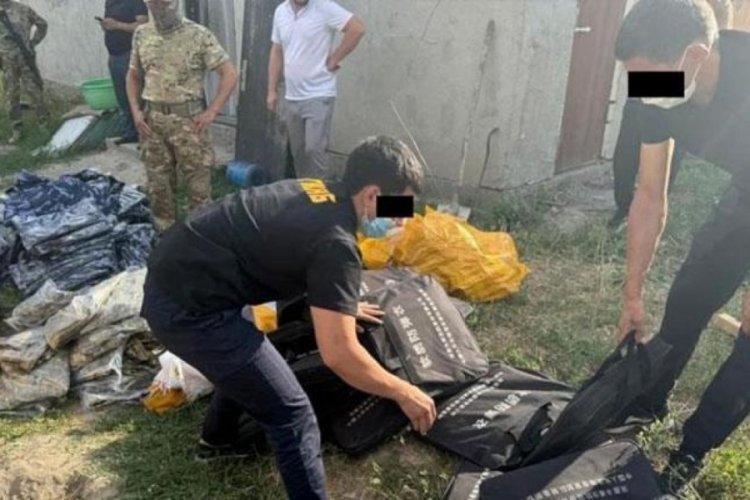 Kırgızistan'da darbe planlıyorlardı! O gruba baskın d&uuml;zenlendi