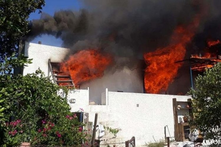 Bodrum'da evini ateşe verdi jandarmayı g&ouml;r&uuml;nce de su kuyusuna atlayıp bacağını kırdı
