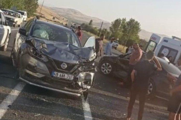 Elazığ'da trafik kazası: 2'si ağır 8 yaralı