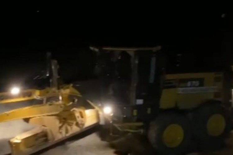 Malatya'da 100 d&ouml;n&uuml;ml&uuml;k alanda &ouml;rt&uuml; yangını