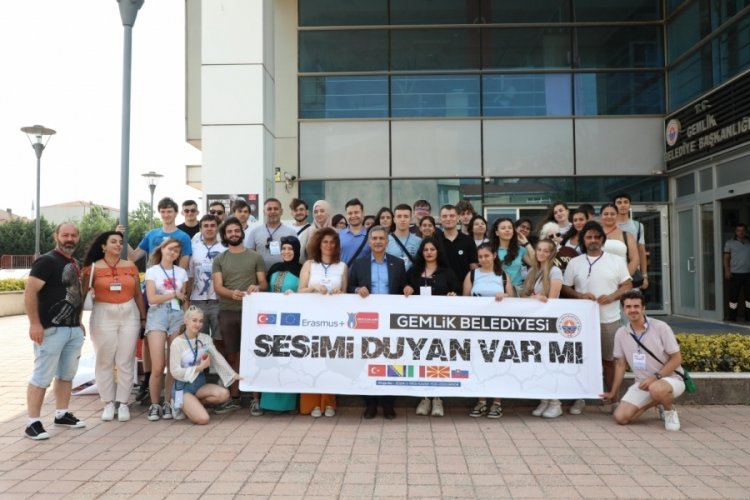 "Sesimi Duyan Var mı?" Erasmus Projesi Bursa Gemlik'te