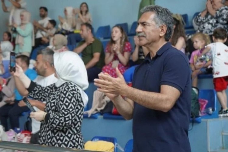 Gemlik Belediyesi tarafından Yaza Merhaba Y&uuml;zme Şenlikleri d&uuml;zenlendi