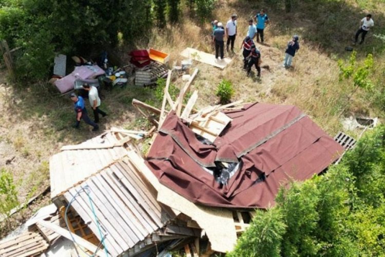 Kocaeli'de 11 bungalov ve benzeri yapı yıkıldı