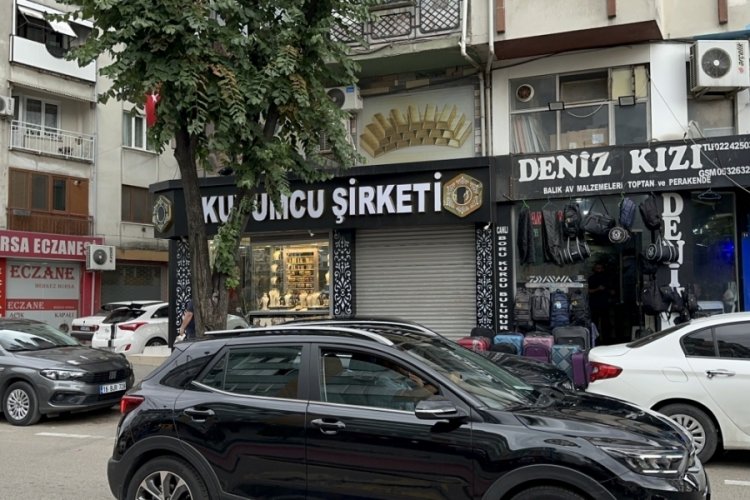 Bursa'da Suriyeli kuyumcu kendi vatandaşlarını dolandırdı!