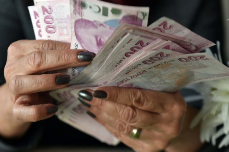 Sendikalar asgari &uuml;cret a&ccedil;ıklaması yapacak
