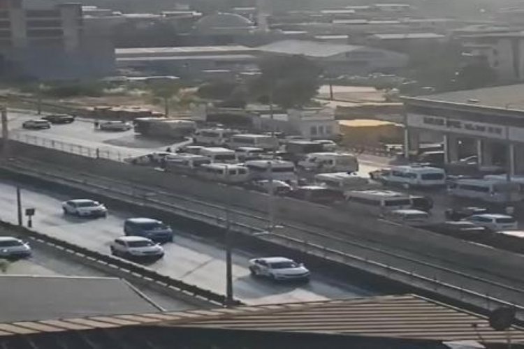 Bursa'da yolu kapatan d&uuml;ğ&uuml;n konvoyuna ceza!