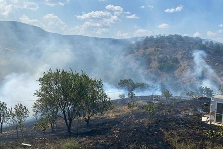 Ankara'da yangın! Alevler yerleşim yerlerine ulaştı