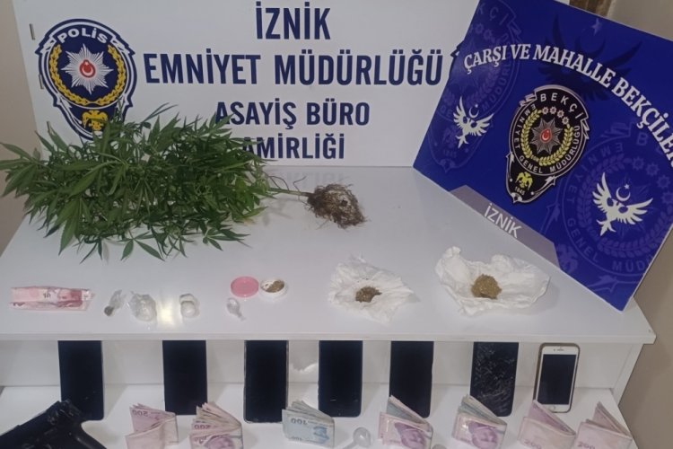 Bursa İznik'te uyuşturucu operasyonunda 7 g&ouml;zaltı