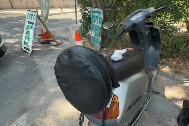 Bursa'da &ccedil;alıntı ve plakasız motosikletle şehir turuna polis "dur" dedi