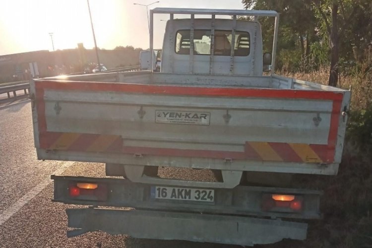 Bursa'da 12 yaşındaki &ccedil;ocuğa kamyonet &ccedil;arptı!