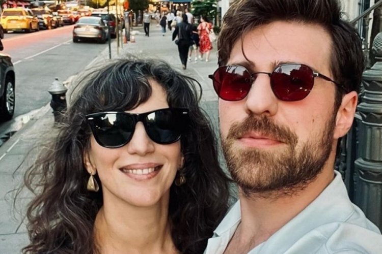Berker G&uuml;ven'den sevgilisi Nihal Yal&ccedil;ın'a &ouml;vg&uuml; dolu s&ouml;zler