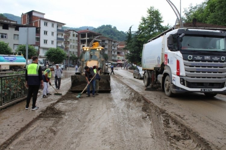 Ordu'da 70 mahallede sel felaketin yaraları siliniyor!