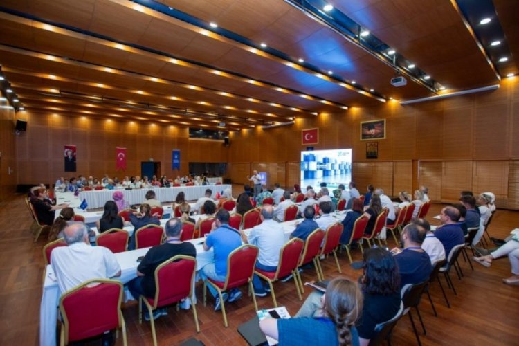 Bursa'da stratejik planlama &ccedil;alışmaları ortak akılla y&uuml;r&uuml;t&uuml;l&uuml;yor