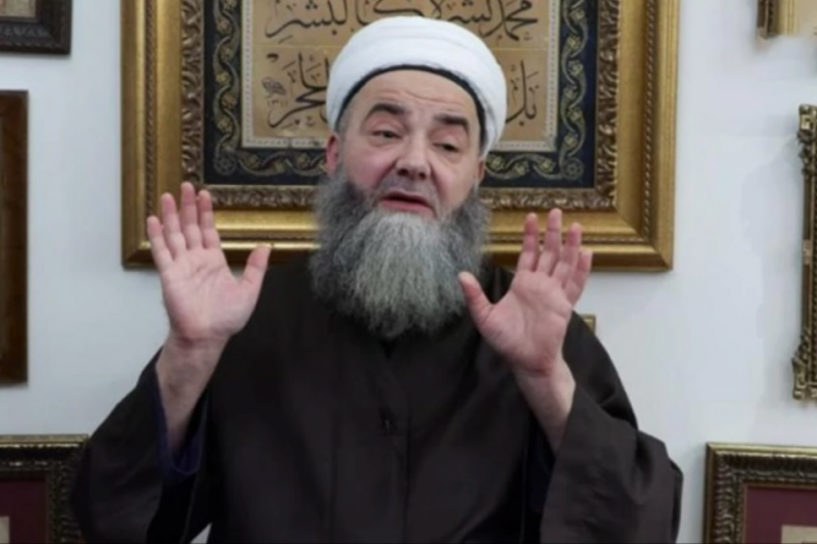 C&uuml;bbeli Ahmet Hoca: Sadece emekli maaşıyla ge&ccedil;inmek imkansız
