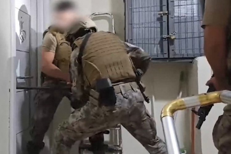 İstanbul'da 'Bayğaralar' şebekesi &ccedil;&ouml;kertildi!