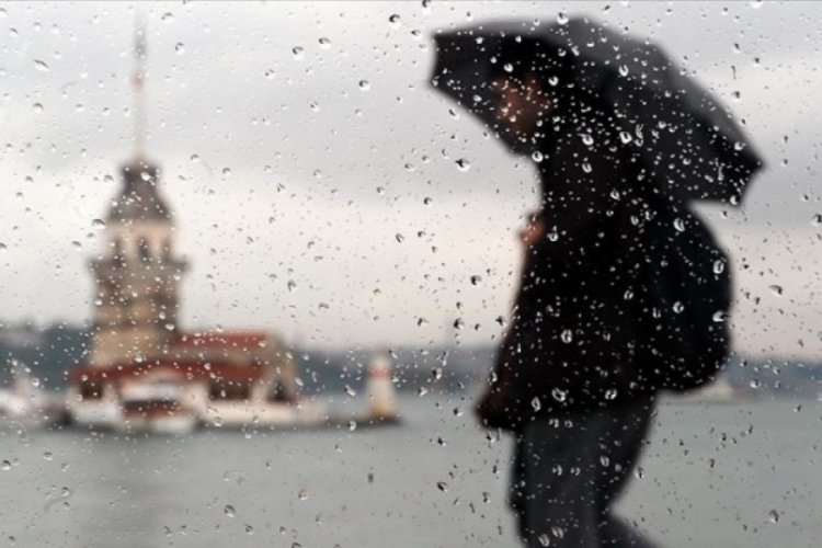 AKOM saat vererek uyardı: İstanbul'a sağanak geliyor