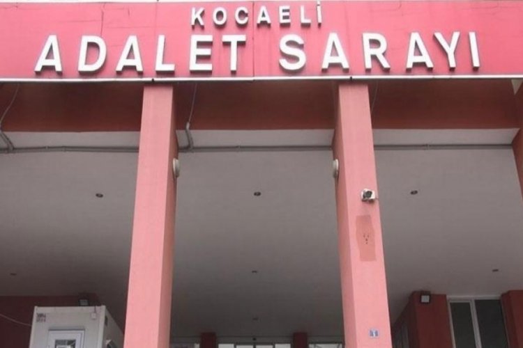 Annesini rahatsız eden adamı arkadaşları ile birlikte &ouml;ld&uuml;rd&uuml;! Cezaları belli oldu