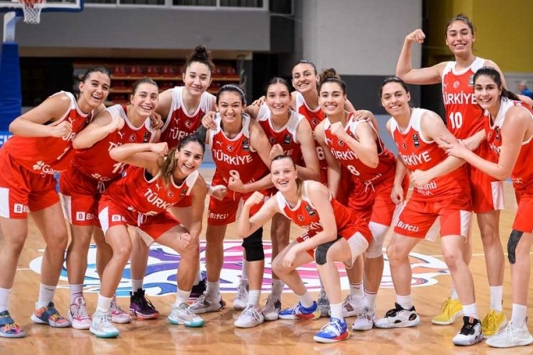 U20 Kız Milli Takımı &Ccedil;eyrek Finalde!