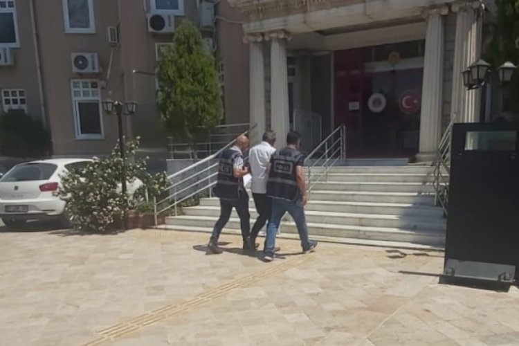 Kavga edenleri ayırırken canından oldu