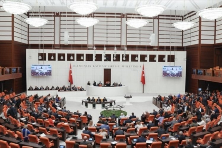 &Ouml;ğretmenlik Mesleği Kanunu Teklifi'nin ilk 6 maddesi kabul edildi
