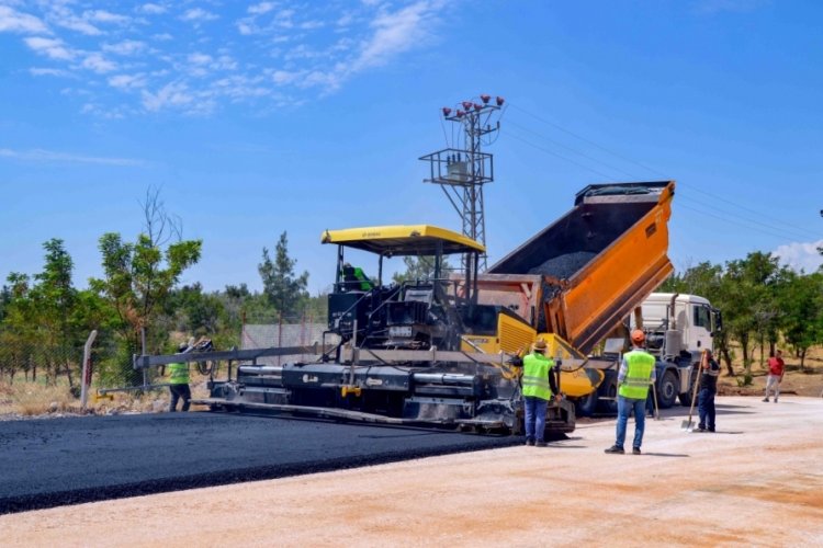 Diyarbakır'da Teknokent yolu asfaltlanıyor