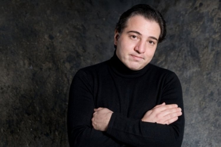 Fazıl Say'dan &Ouml;zg&uuml;r &Ouml;zel'in şarkı listesine eleştiri: Oy potansiyeli malum