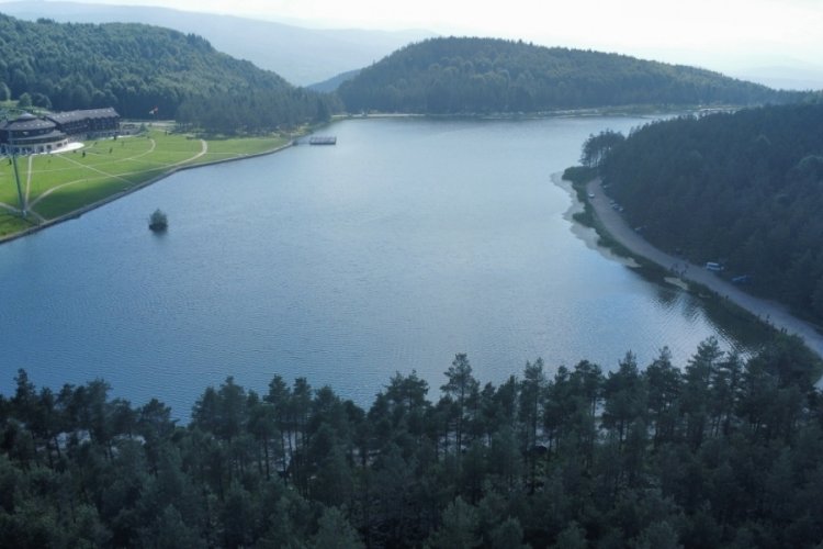 Tunceli'de serinleme mekanı! Topuk yaylası ziyaret&ccedil;ilerin ilgi odağı oldu