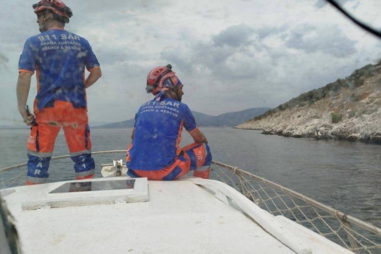 Erdek Askeri kampında 1 kişi deniz'de kayboldu, arama kurtarma &ccedil;alışmaları s&uuml;r&uuml;yor