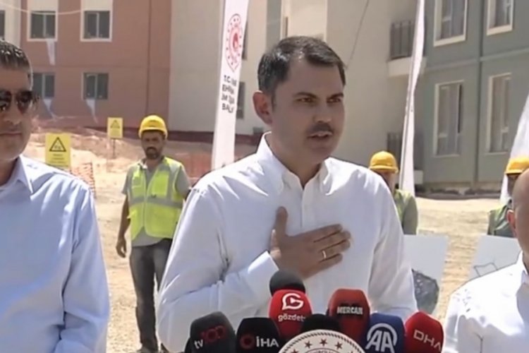 Bakan Murat Kurum: Her ay 25 bin deprem konutunu teslim edeceğiz.