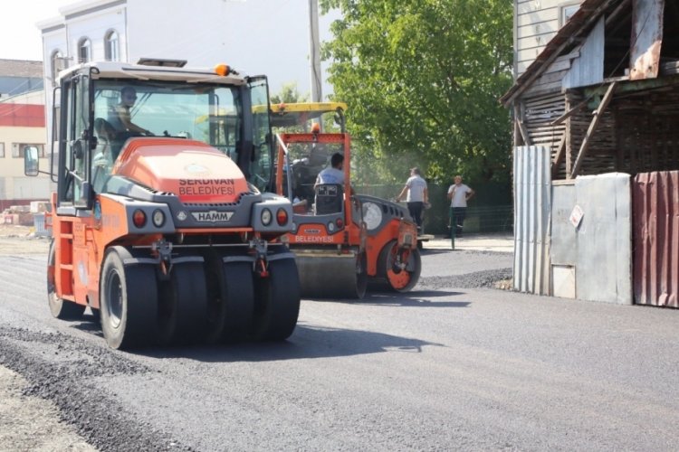 Sakarya'da sokaklar estetik g&ouml;r&uuml;n&uuml;m&uuml;ne kavuşuyor