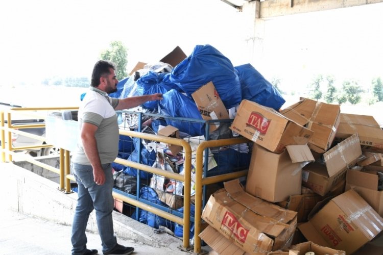 Bursa Osmangazi'de 4 bin 110 ton atık ekonomiye katkıda bulundu