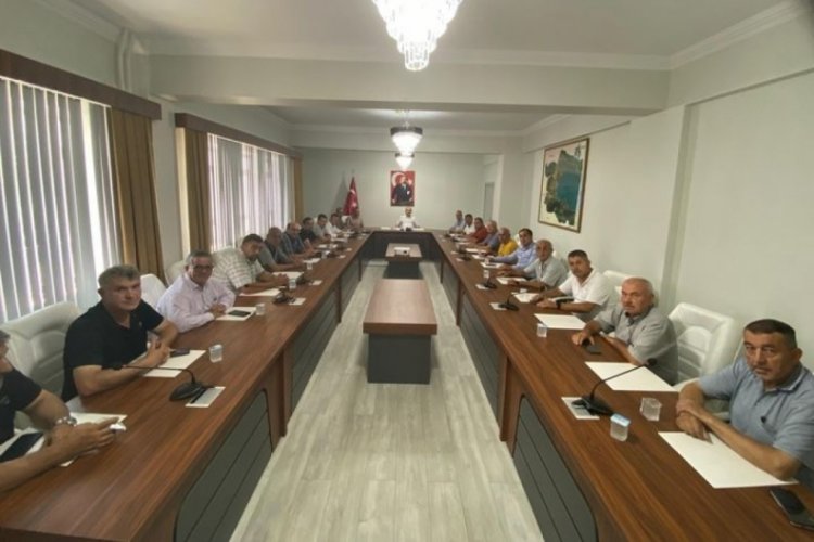 Mahalle muhtarları, g&ouml;revden alınan temizlik personelleri i&ccedil;in Kaymakam'a &ccedil;ıktı!